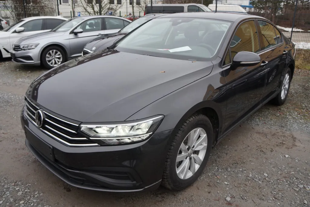 Volkswagen Passat 1.5 TSI DSG*NAVI*LED*TEMPOMAT*PDC* Image 3