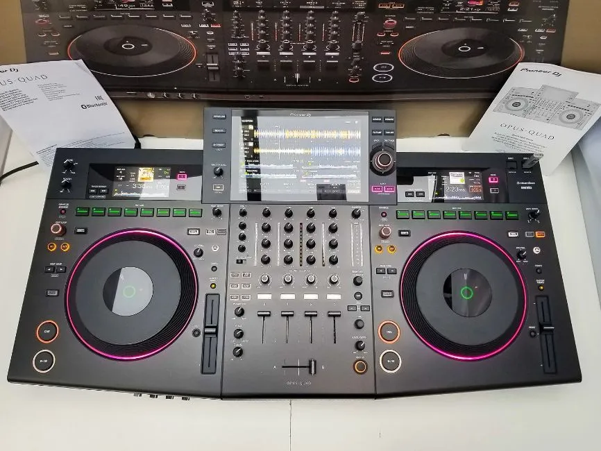 Pioneer XDJ-RX3, Pioneer XDJ-XZ, Pioneer OPUS-QUAD, Pioneer DDJ-FLX10, Pioneer DDJ-REV7, Pioneer CDJ-3000, Pioneer DJM-A9 ,Pioneer DJM-V10-LF,  Pioneer CDJ-2000NXS2, Pioneer DJM-900NXS2 Image 5