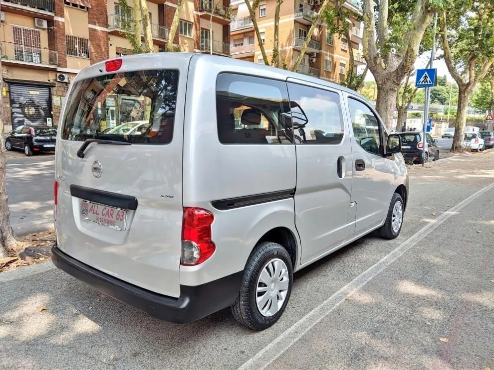 NISSAN Evalia 1.5 dCi 8V 90 CV Acenta Image 4