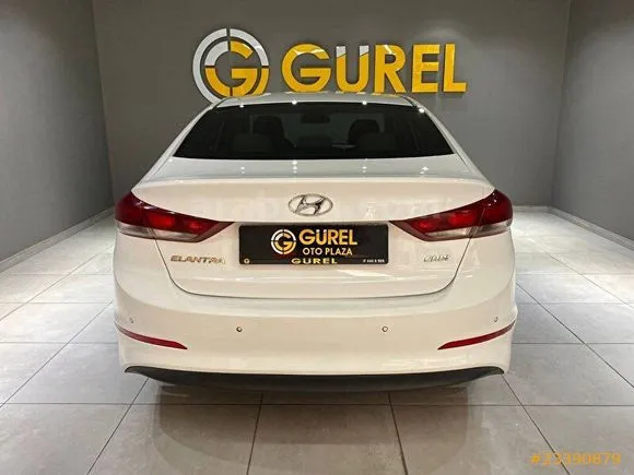 Hyundai Elantra 1.6 CRDi Style Plus Image 2